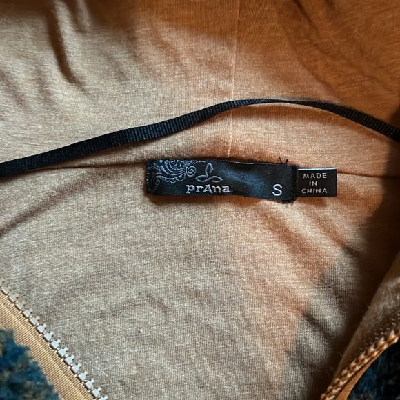 Prana Polar Escape vest - Picture 2 of 5